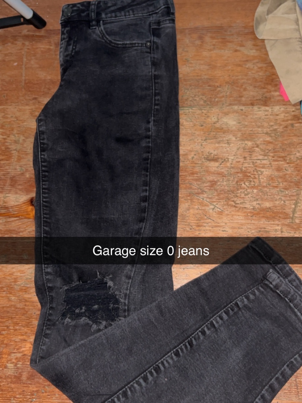 Black Distressed Men's Skinny Jeans